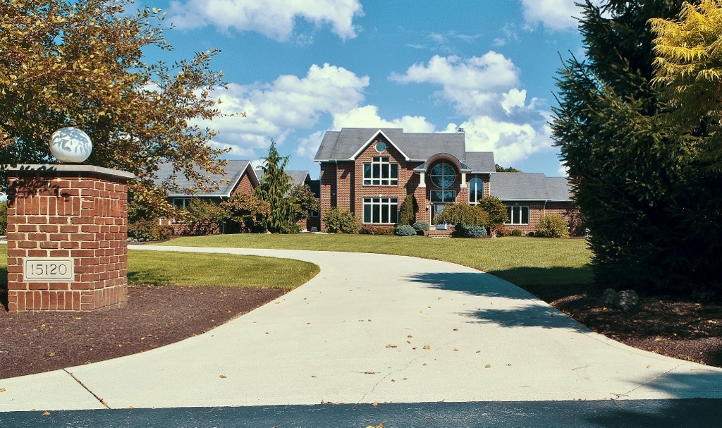 15120 Pulver Road Fort Wayne, IN 46845 - Photo 3 of 35