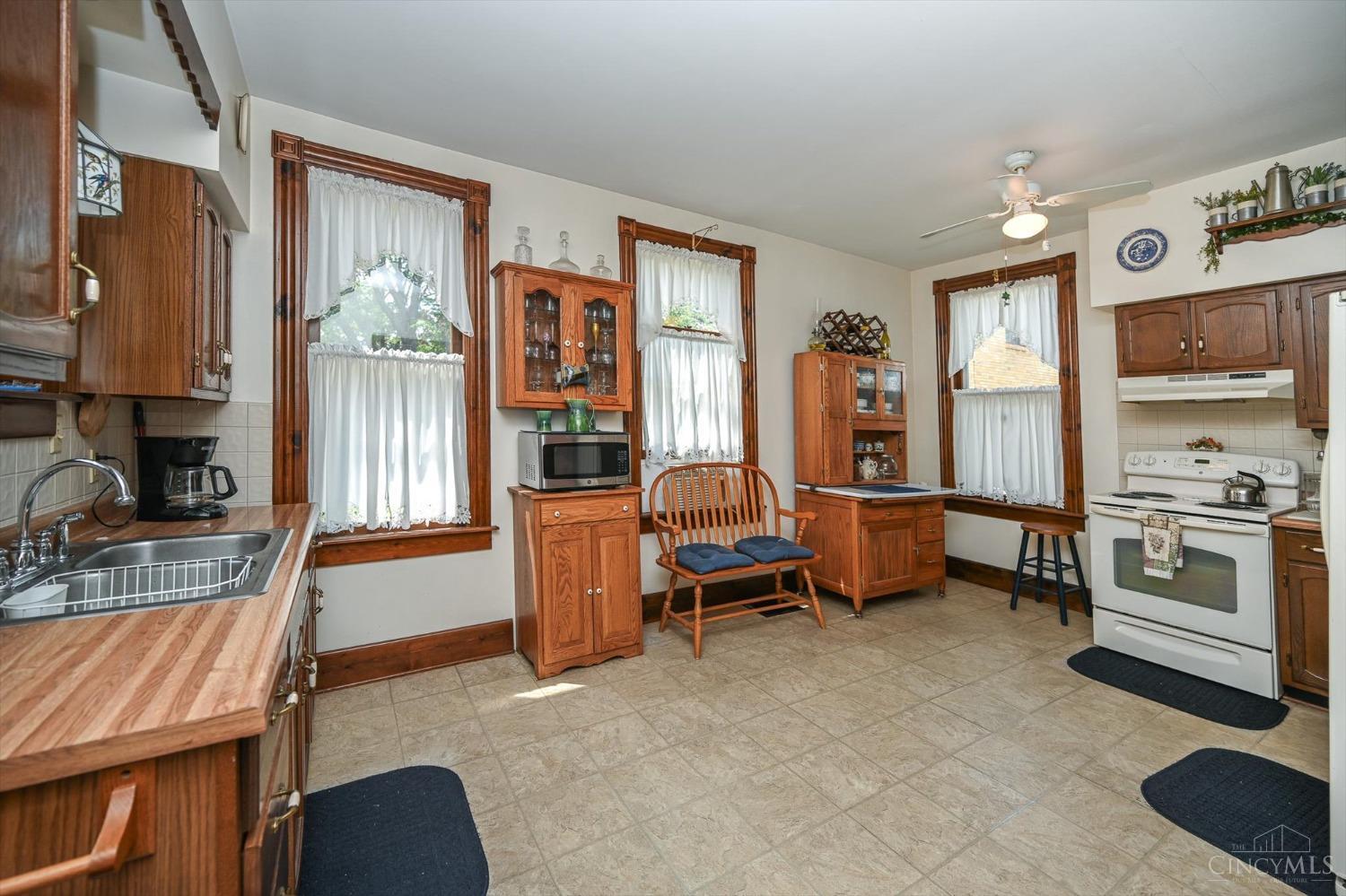 4619 Cooper Road Blue Ash, OH 45242 - Photo 13 of 45 Gallery Image 13