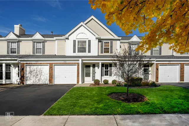 $350,000 | 1884 Hastings Avenue, Downers Grove, IL 60516