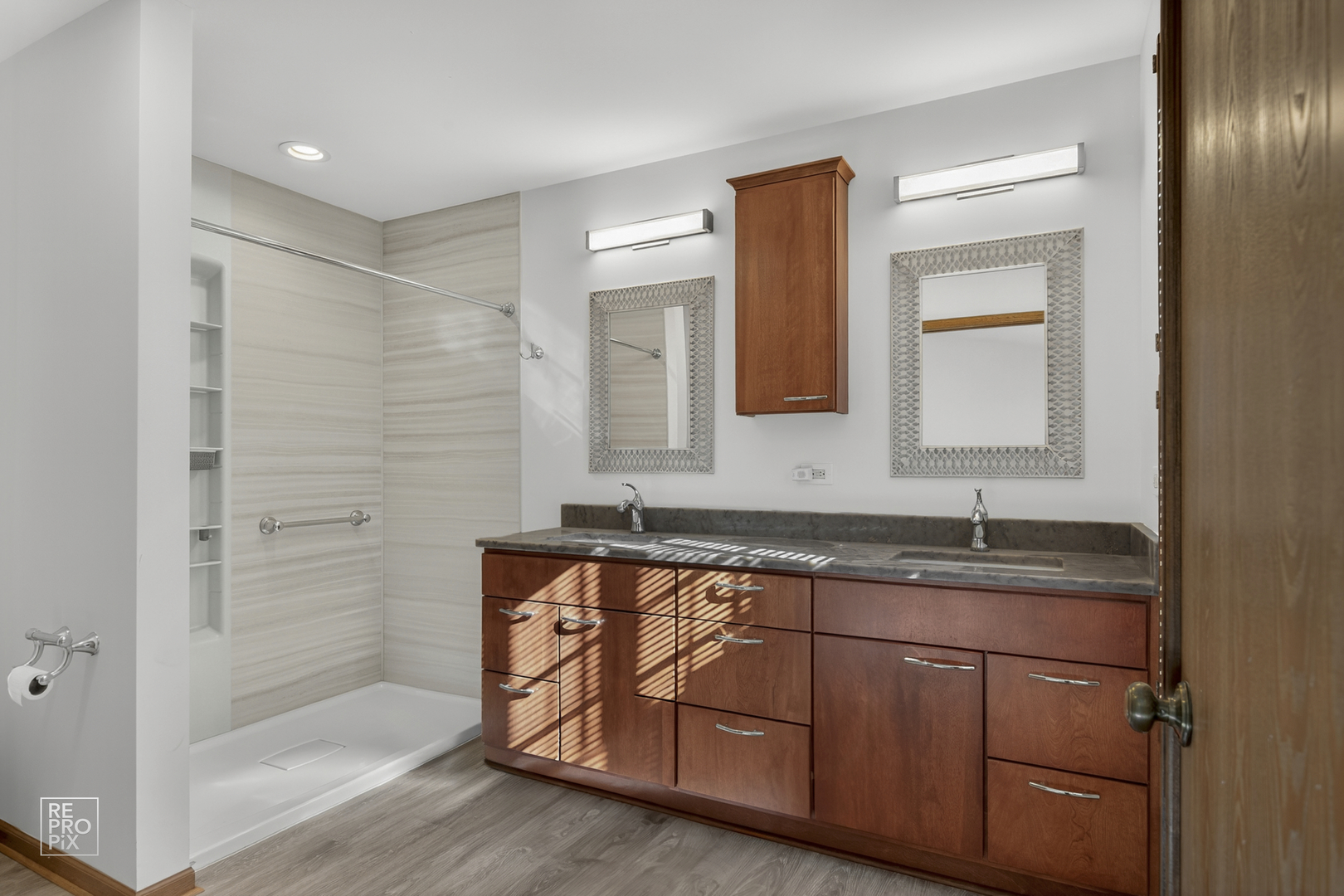 1884 Hastings Avenue Downers Grove, IL 60516 - Photo 7 of 10 a bathroom with a granite countertop sink mirror and double