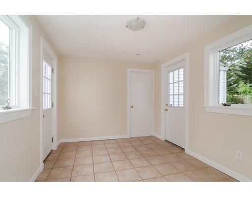 11 Hemlock Road Newton, MA 02464 - Photo 14 of 21