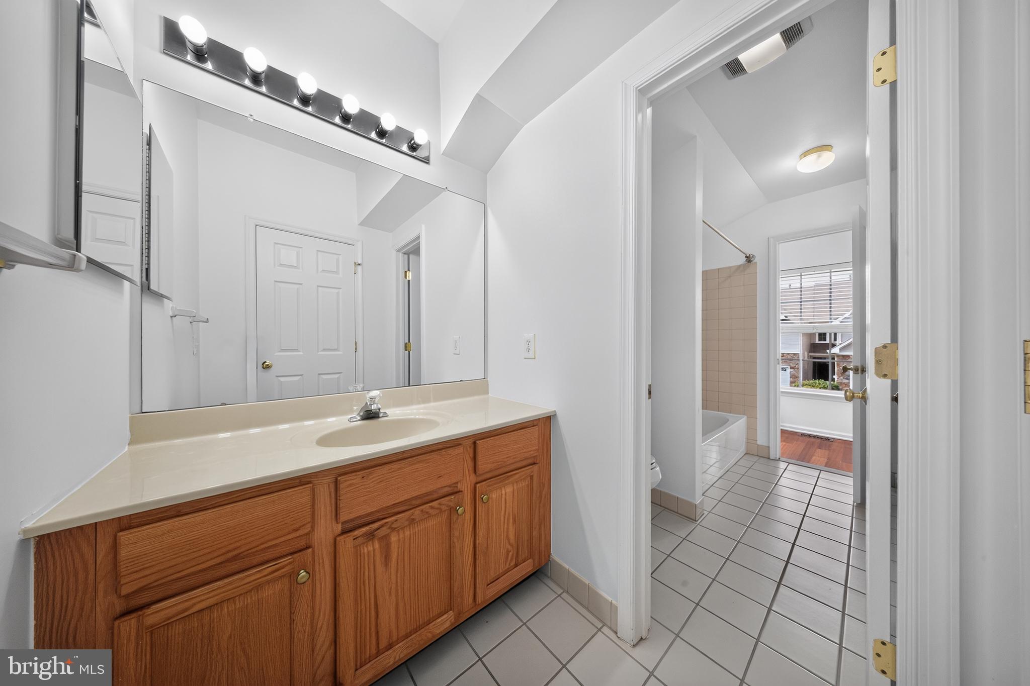 28 Sutton Court Pennington, NJ 08534 - Photo 24 of 30