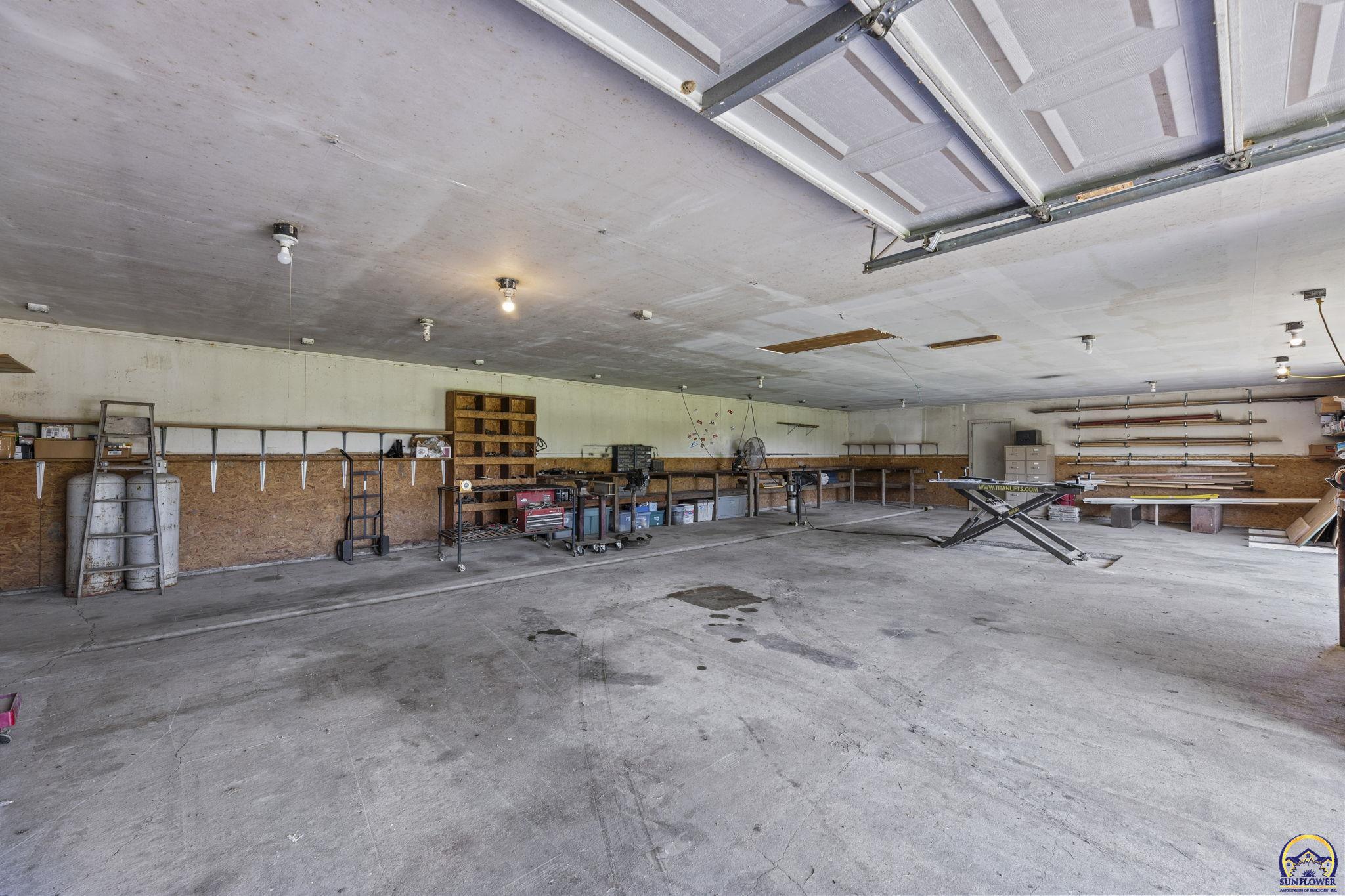 5466 Clark Road Meriden, KS 66512 - Photo 40 of 72