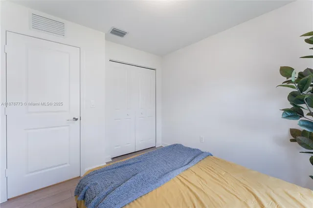 $520,000 | 5025 Southwest 37th Street, Pembroke Park, FL 33023