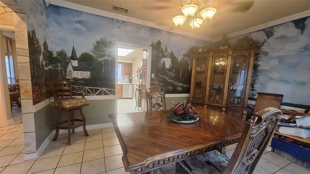 613 Colts Neck Court Colleyville, TX 76034 - Photo 26 of 38 with closeup of painted wall mural