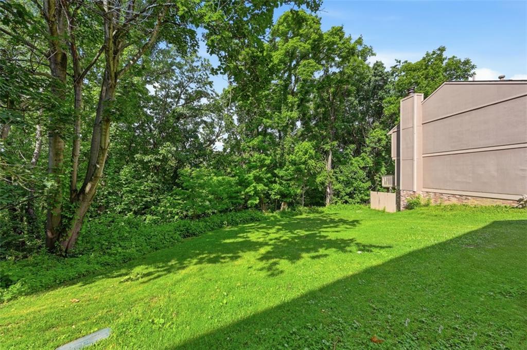 2317 Firethorn Road Bridgeville, PA 15017 - Photo 16 of 36