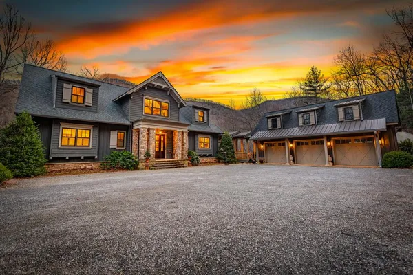 $3,977,888 | 490 Red Wolf Run, Franklin, NC 28734