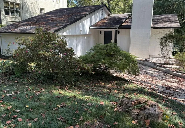 $3,500 | 2173 Monterey Drive Northwest, Atlanta, GA 30318