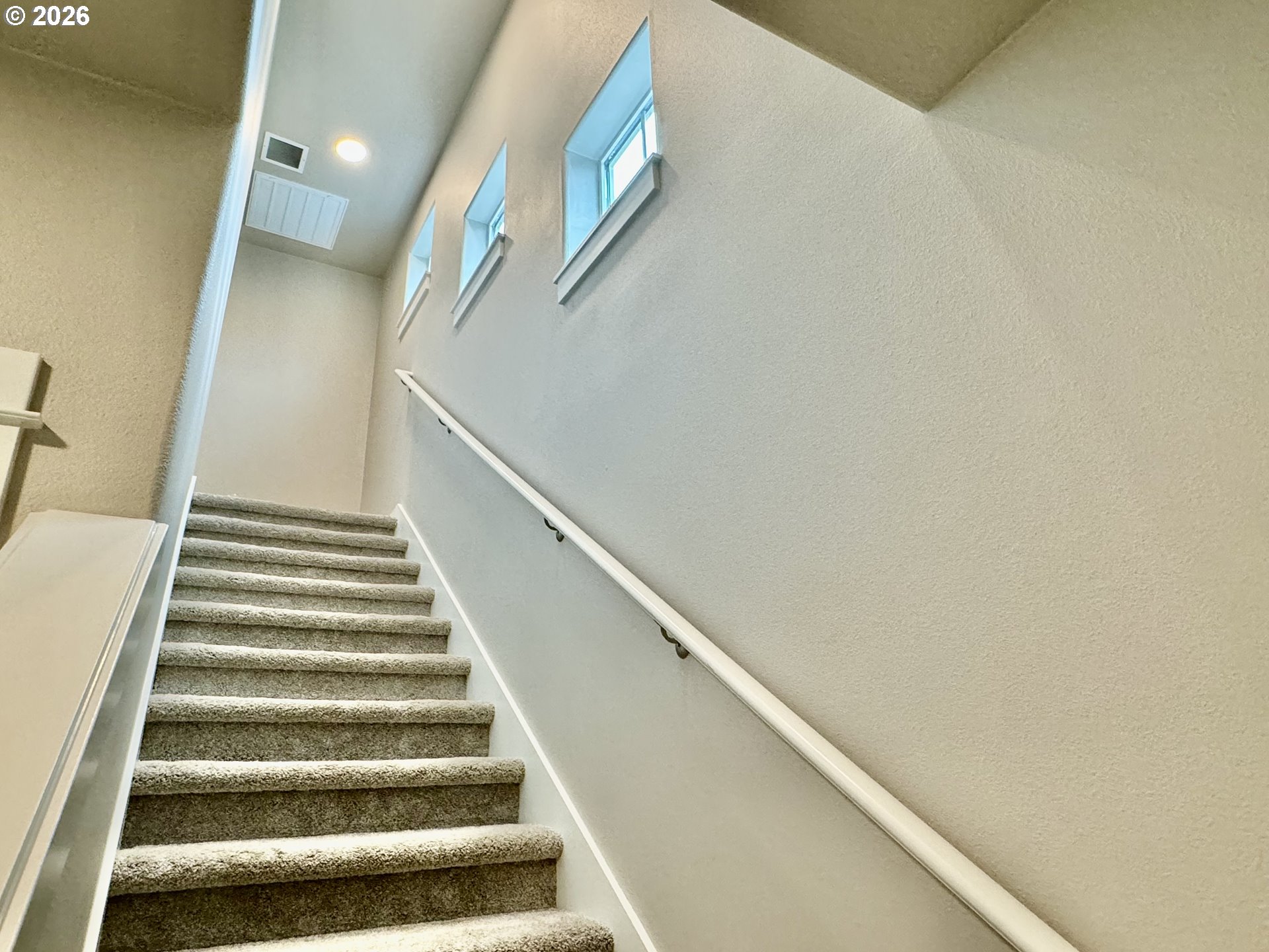320 Oak Street Florence, OR 97439 - Photo 12 of 28 Staircase