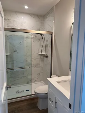 $1,950 | 90 Greenwich Avenue, Unit 201, Goshen, NY 10924