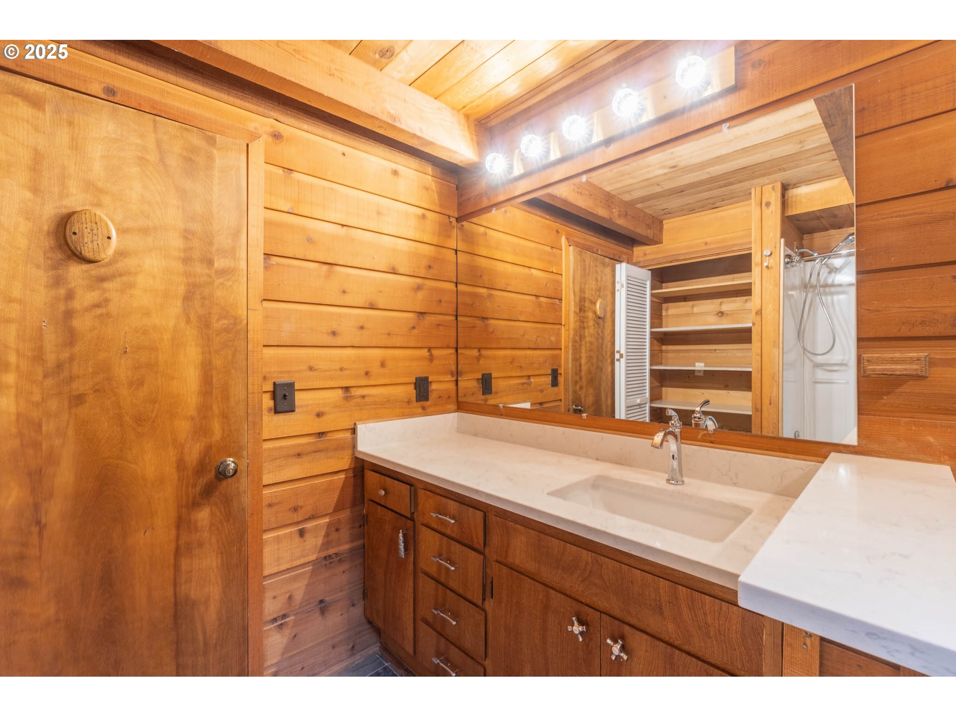 3054 Hendricks Hill Drive Eugene, OR 97403 - Photo 11 of 25 a bathroom with a sink and a shower