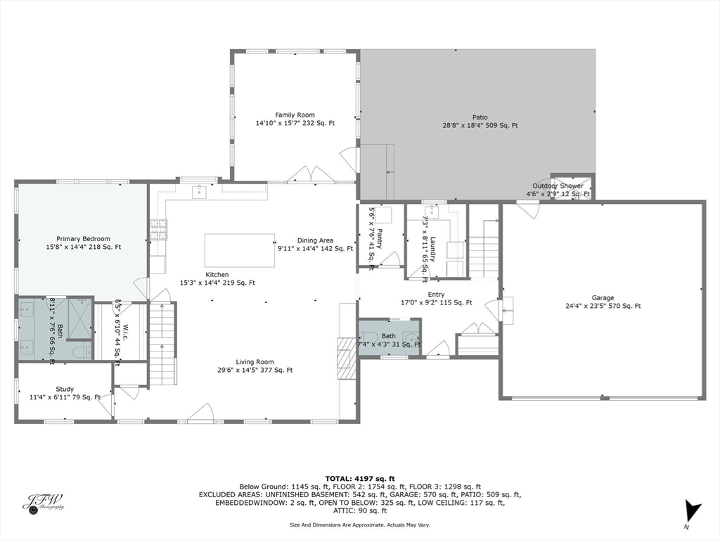 21 Hunter Rise Chatham, MA 02633 - Photo 35 of 37 a black and white photo of a living room