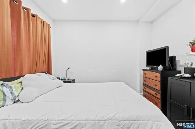 $999,999 | 88 Montross Avenue, Rutherford, NJ 07070