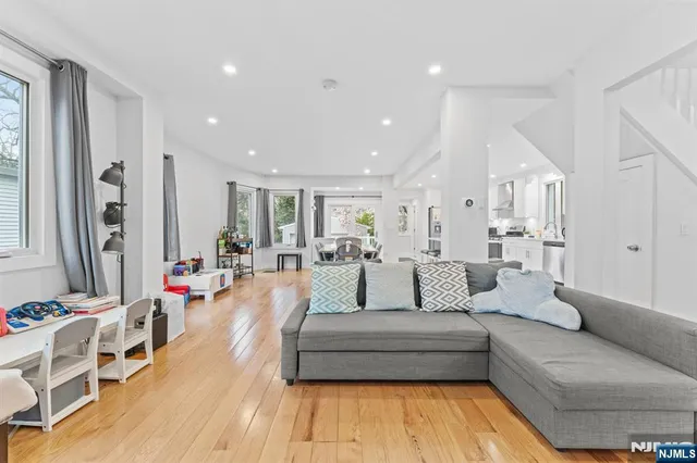 $999,999 | 88 Montross Avenue, Rutherford, NJ 07070