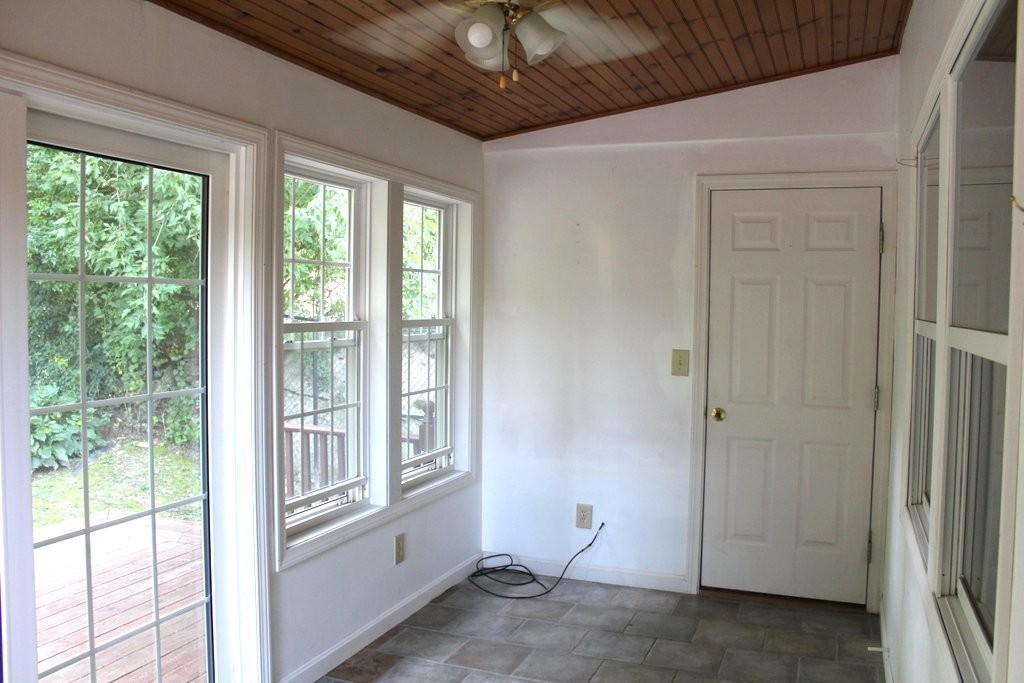 71 2nd Island Road Webster, MA 01570 - Photo 13 of 21 Gallery Image 13