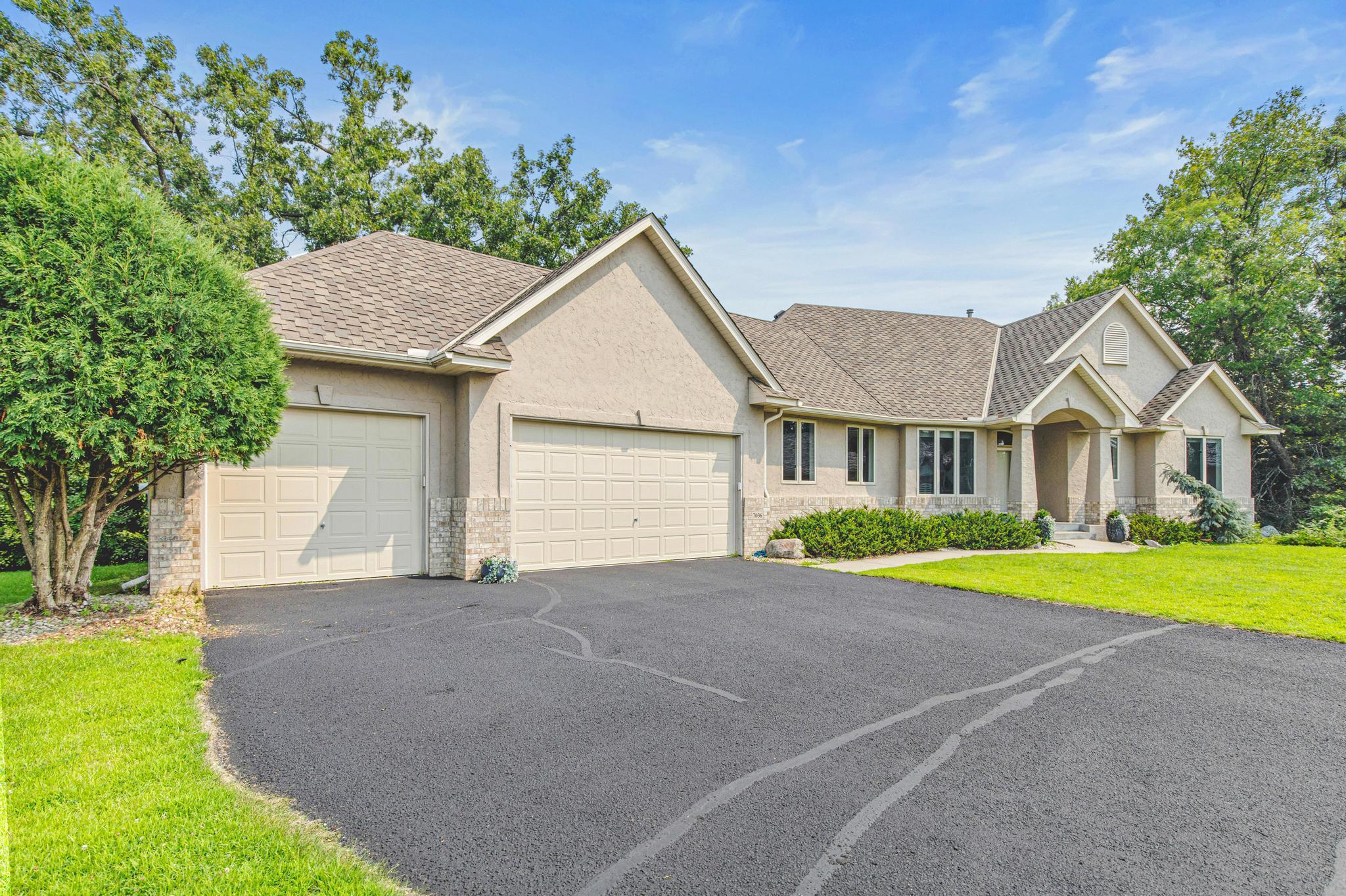 7036 Crowne Oak Road Eden Prairie, MN 55344 - Photo 38 of 50 Gallery Image 38