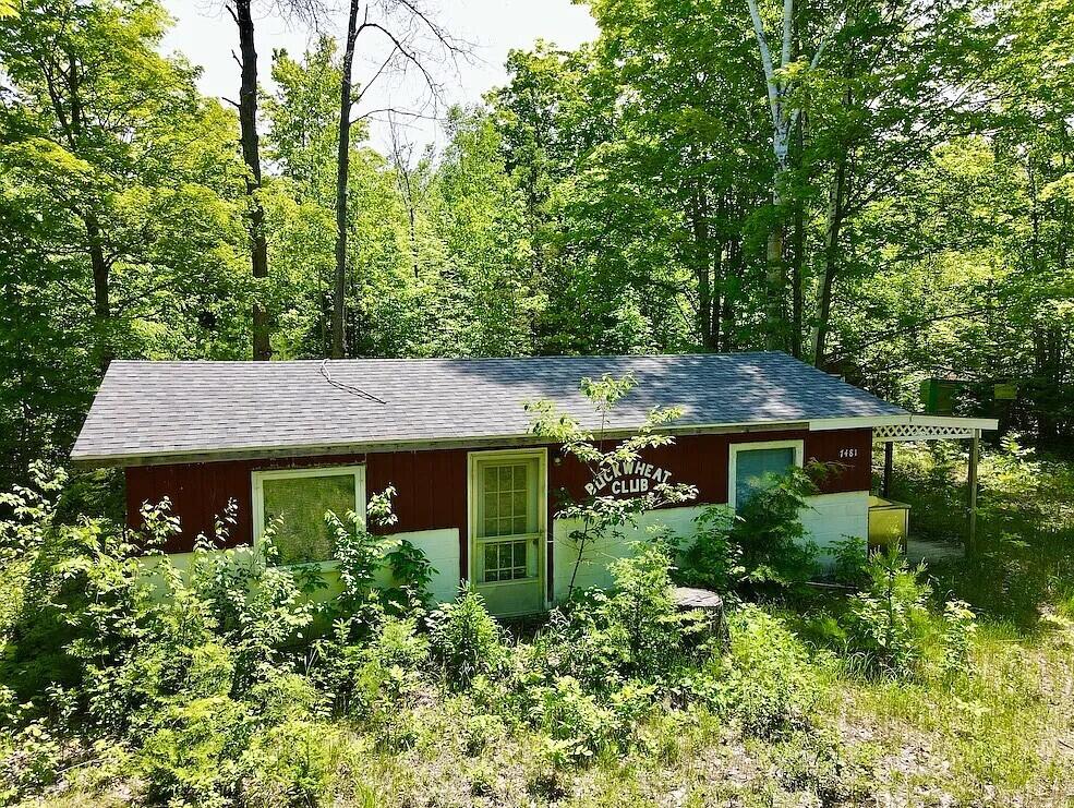 7481 Peters Road Posen, MI 49776 - Photo 1 of 29 Gallery Image 1