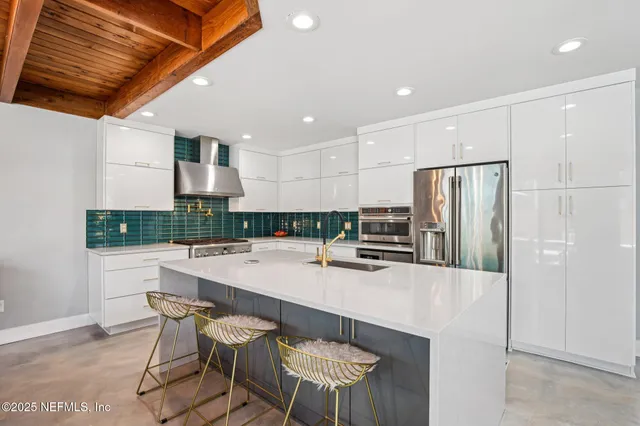 $5,500 | 248 11th Street, Atlantic Beach, FL 32233