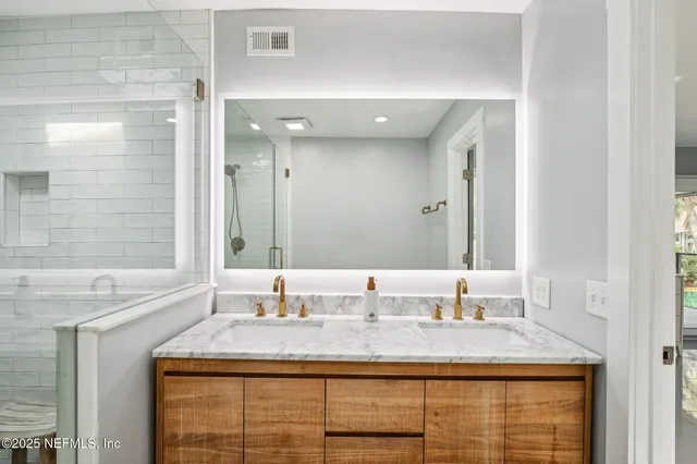 $5,500 | 248 11th Street, Atlantic Beach, FL 32233