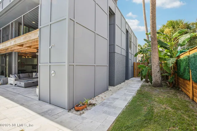 $5,500 | 248 11th Street, Atlantic Beach, FL 32233