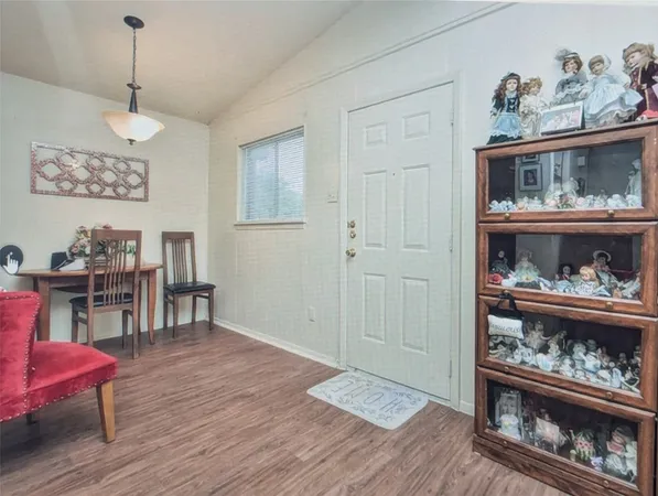 $1,095 | 2404 Cottonwood Drive, Unit A, Georgetown, TX 78628