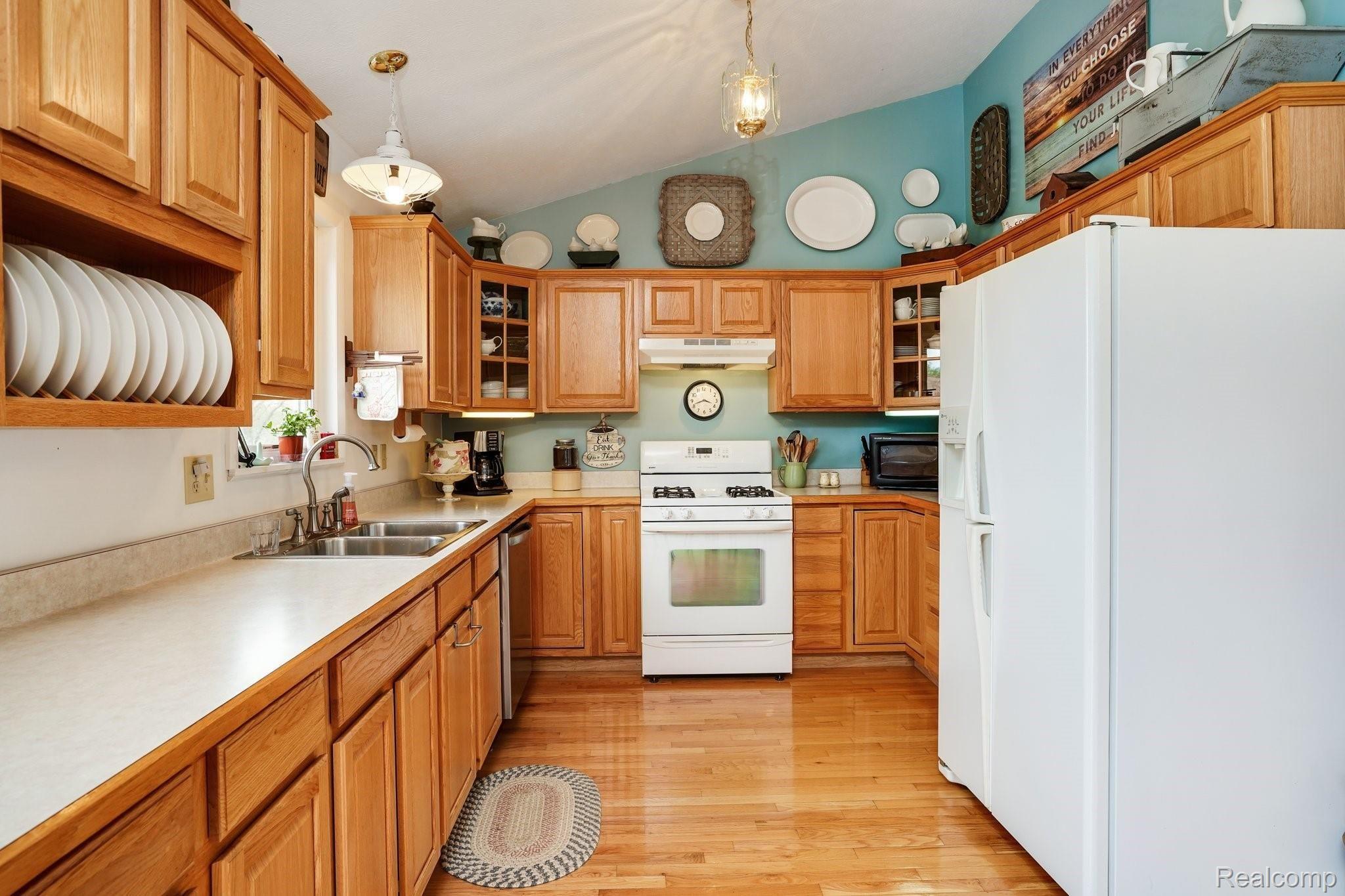 6588 Maple Lane Road Rives Junction, MI 49277 - Photo 9 of 48 6588 Maple Lane Road Tompkins0016.jpg