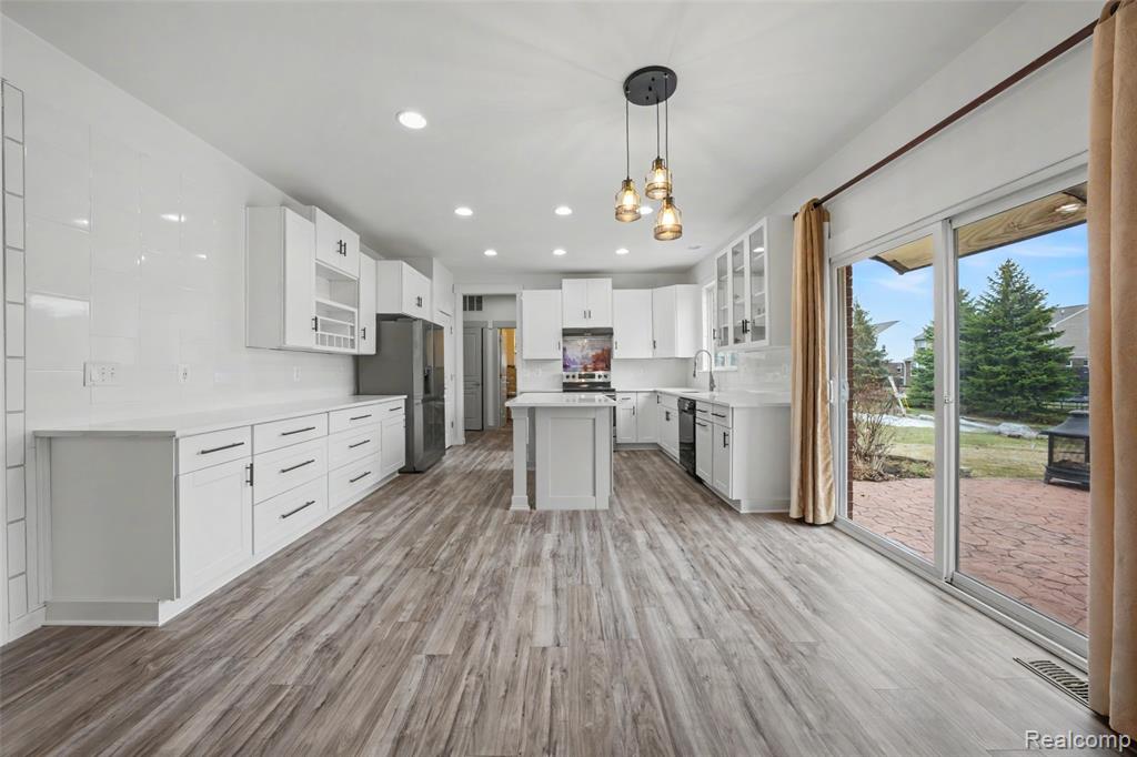 49184 Gracechurch Road Macomb, MI 48044 - Photo 12 of 57 Gallery Image 12