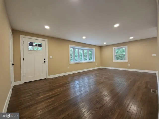 $299,900 | 85 Spillway Drive, Alloway, NJ 08302