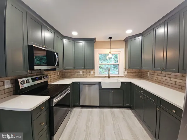 $299,900 | 85 Spillway Drive, Alloway, NJ 08302