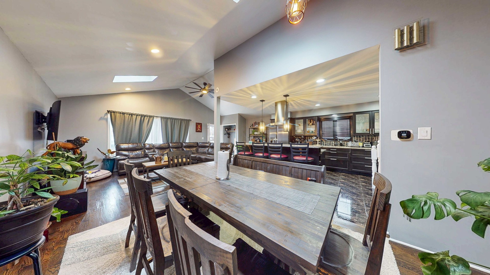 8129 45th Place Lyons, IL 60534 - Photo 15 of 45 a kitchen with a table and chairs in it