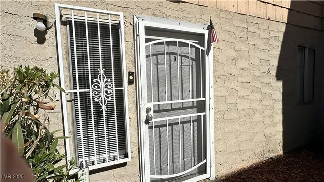 $2,200 | 5108 Greene Lane, Unit D, Las Vegas, NV 89119