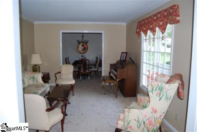116 Pigeon Point Greenville, SC 29607 - Photo 3 of 20 Gallery Image 3