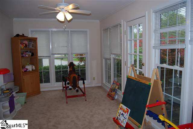 116 Pigeon Point Greenville, SC 29607 - Photo 8 of 20 Gallery Image 8