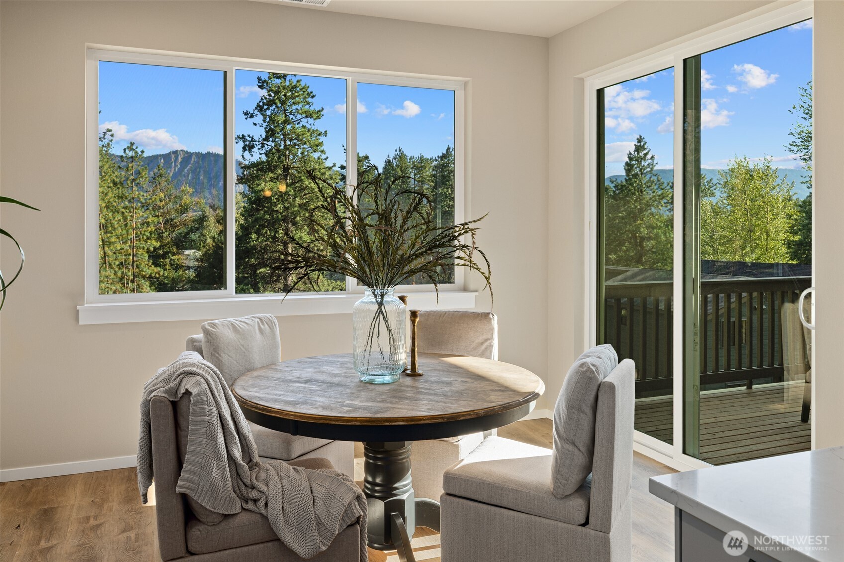 403 Outfitter Place Cle Elum, WA 98922 - Photo 14 of 28 a view of a dining room with furniture window and outside view