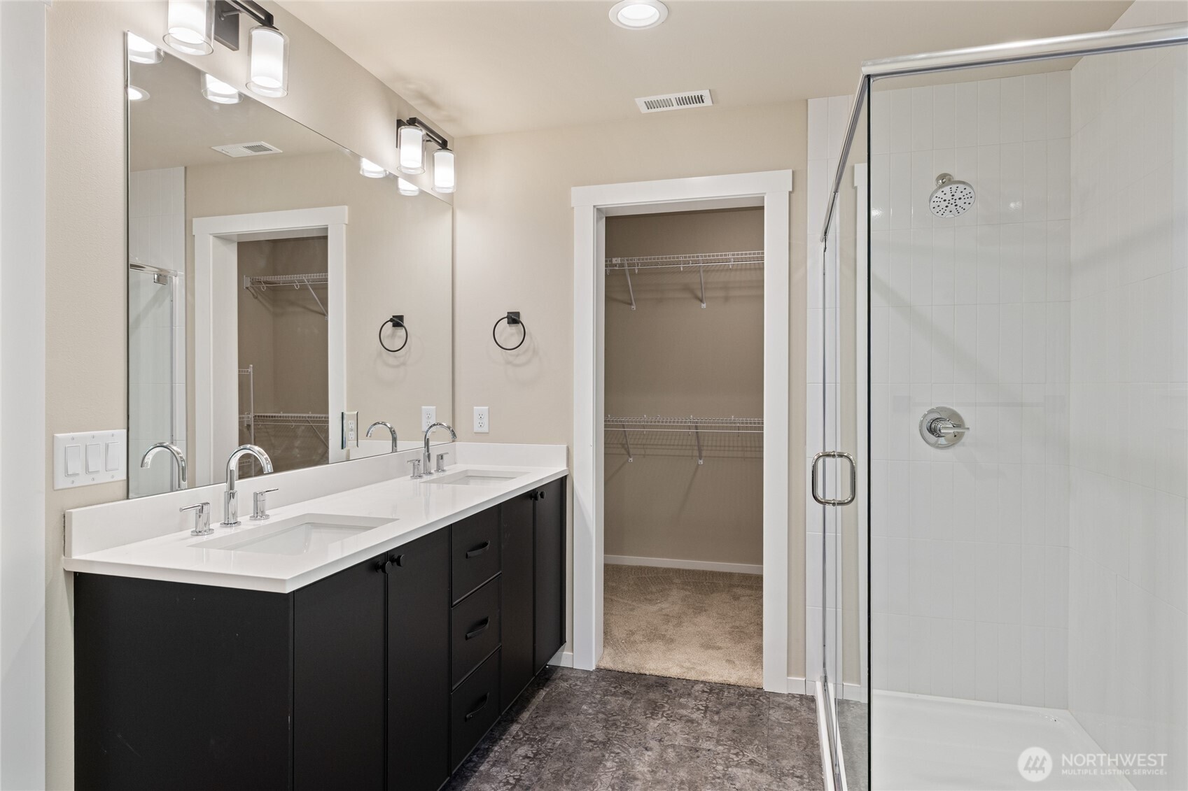 403 Outfitter Place Cle Elum, WA 98922 - Photo 19 of 28 a bathroom with a double vanity sink mirror and shower