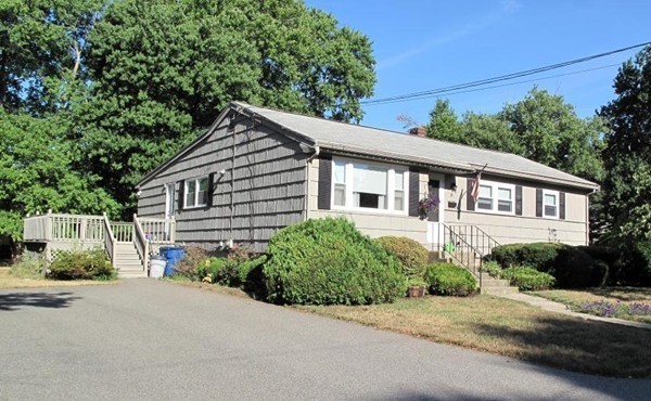 38 Michael Road Randolph, MA 02368 - Photo 3 of 24 Gallery Image 3