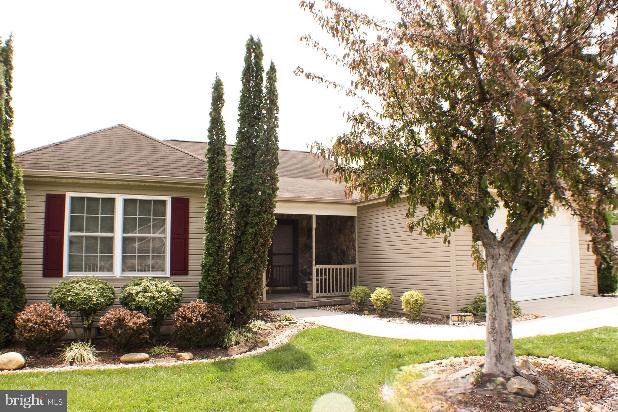 187 North Planters Lane Dover, DE 19901 - Photo 2 of 28 a view of a house with backyard and sitting area