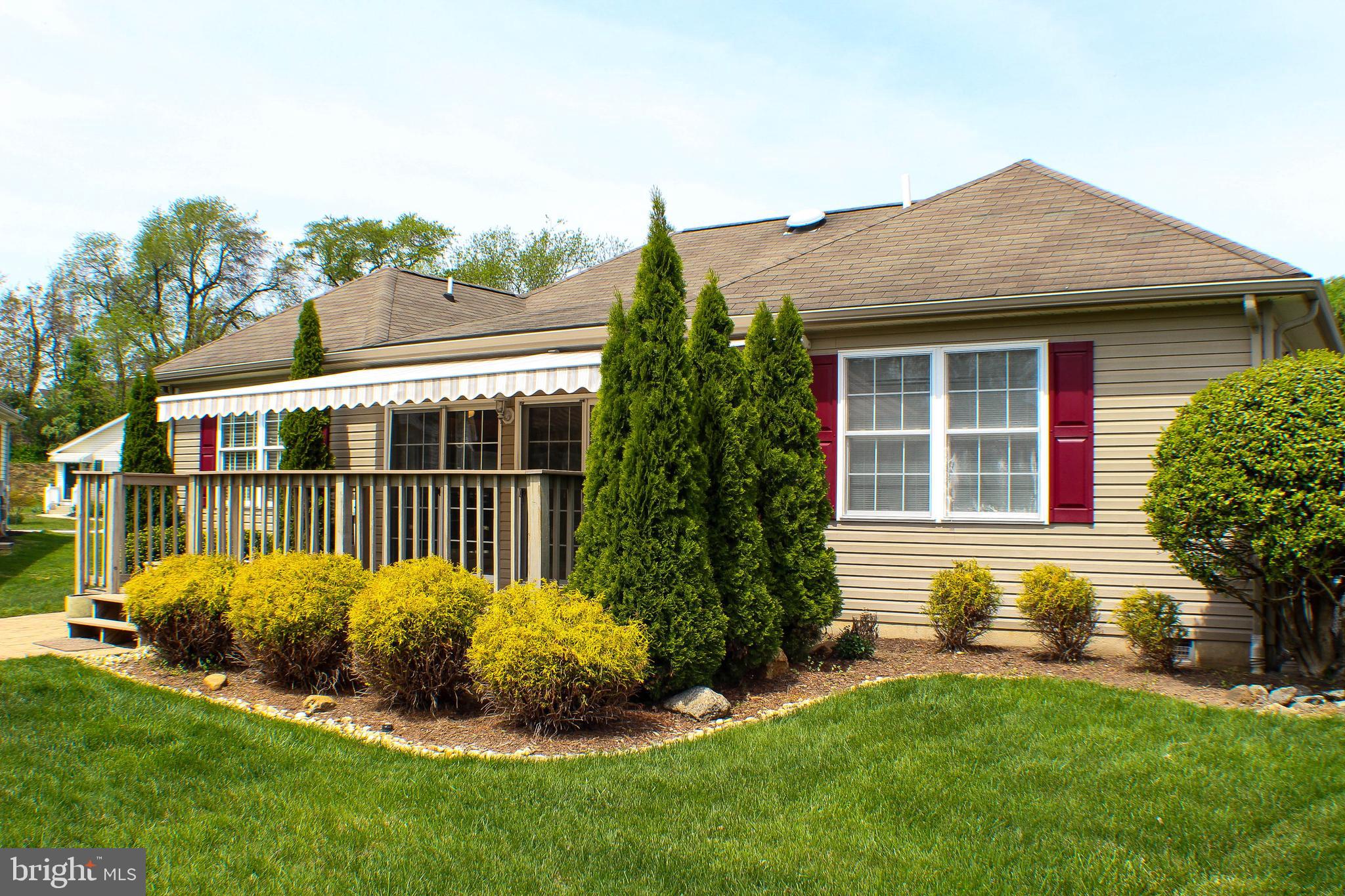 187 North Planters Lane Dover, DE 19901 - Photo 3 of 28 a view of a house with a garden and plants