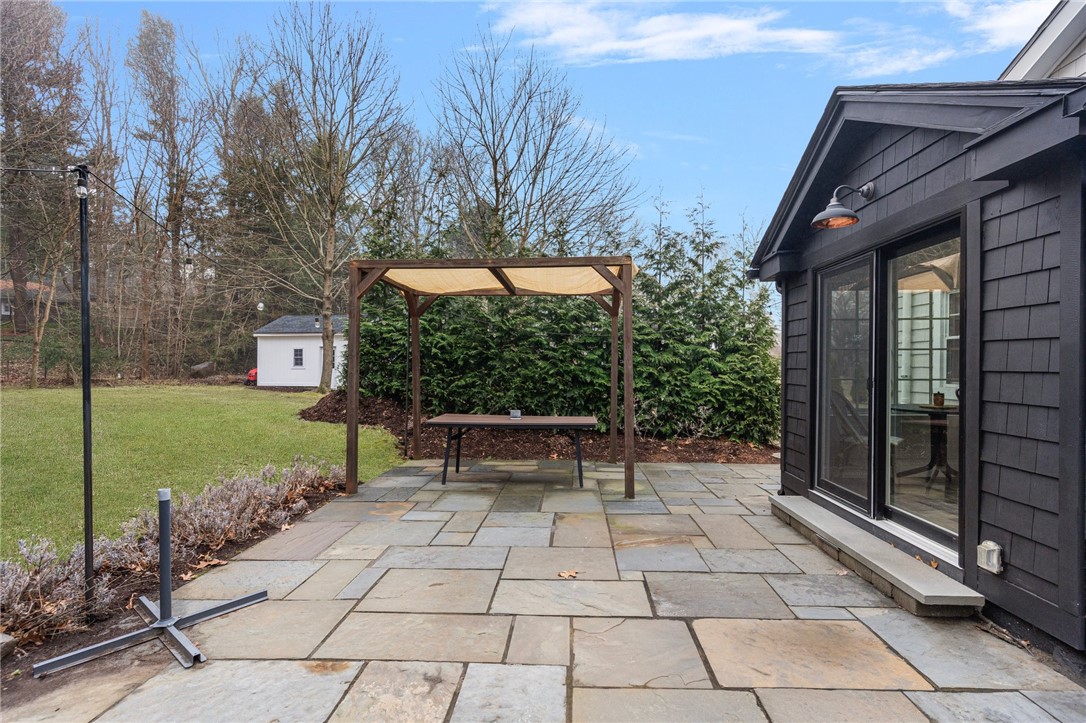 15 Old Post Road Westerly, RI 02891 - Photo 28 of 35