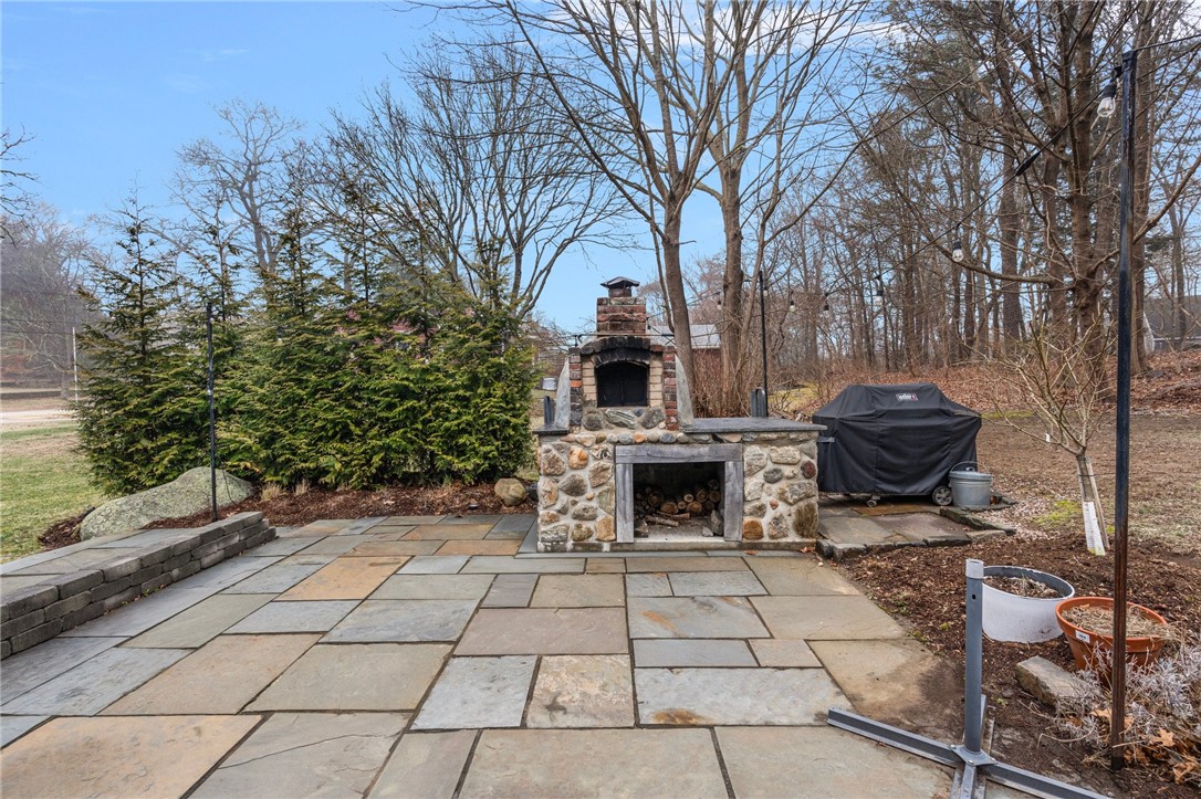 15 Old Post Road Westerly, RI 02891 - Photo 30 of 35