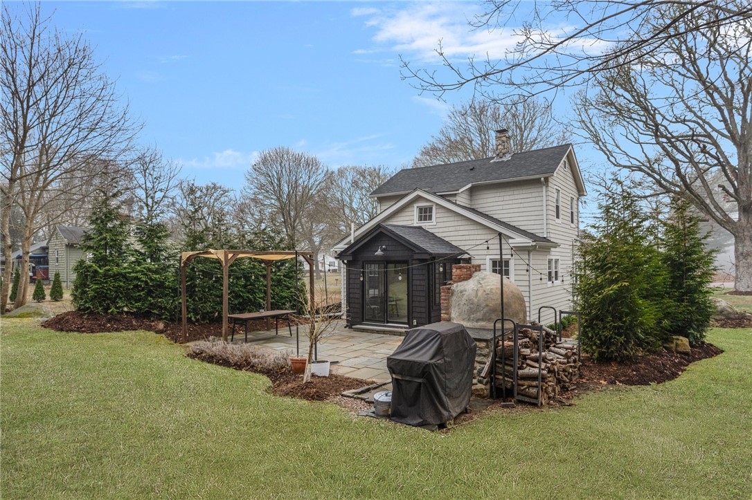 15 Old Post Road Westerly, RI 02891 - Photo 31 of 35