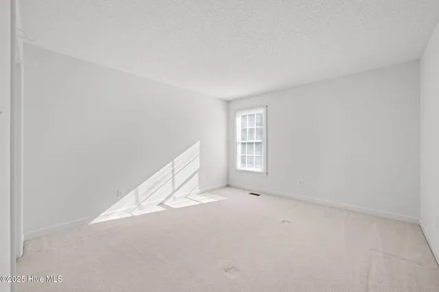 $2,000 | 122 St Andrews Circle, New Bern, NC 28562