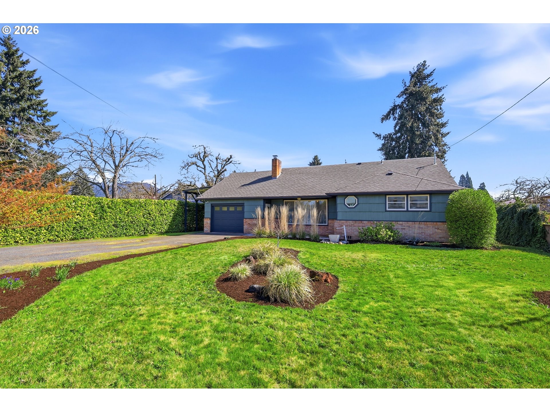2915 Game Farm Road Springfield, OR 97477 - Photo 2 of 34