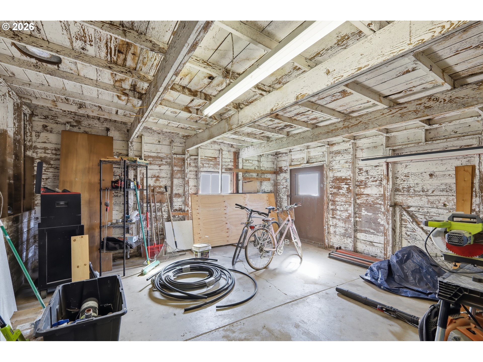 2915 Game Farm Road Springfield, OR 97477 - Photo 32 of 34