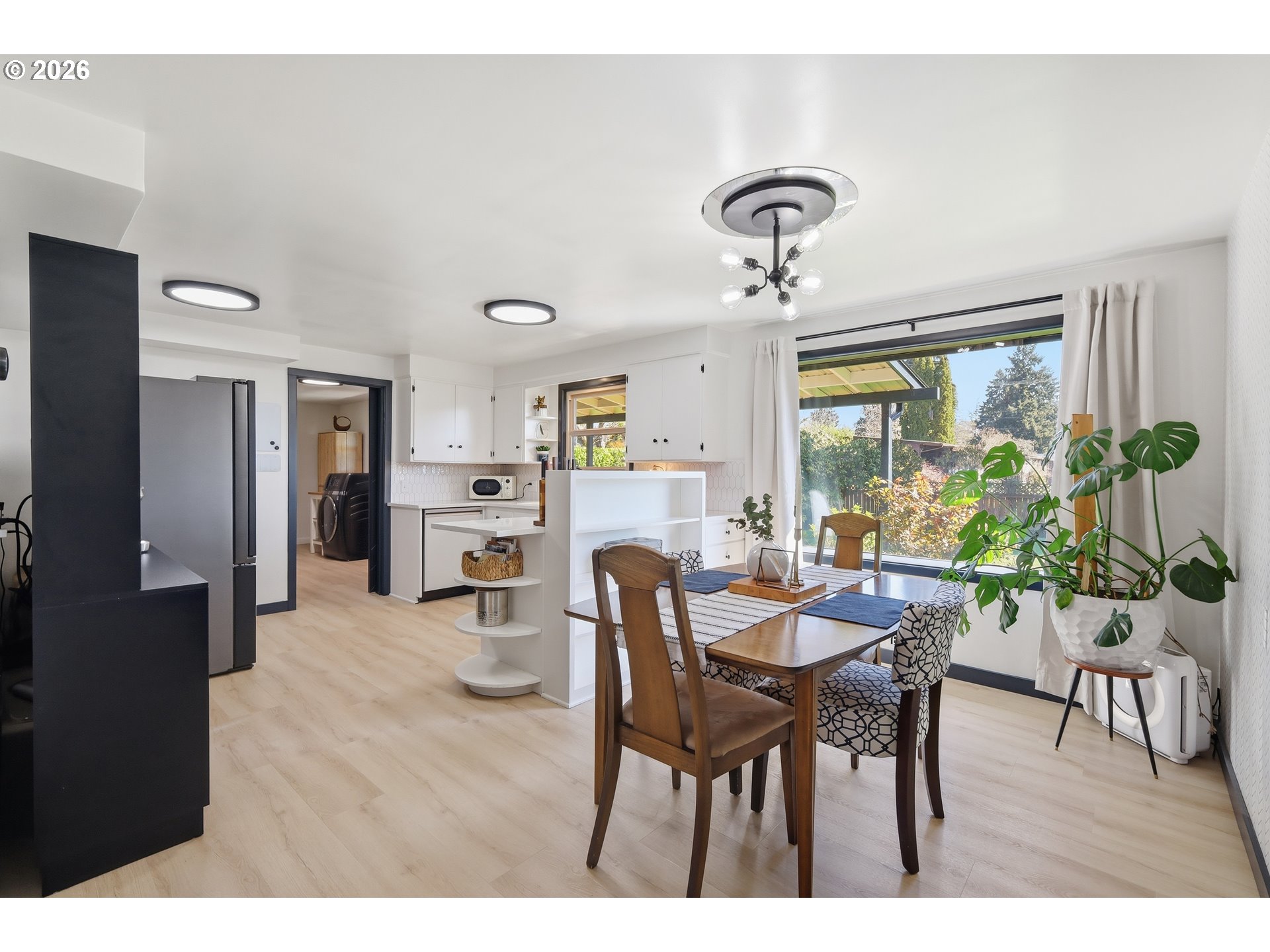 2915 Game Farm Road Springfield, OR 97477 - Photo 8 of 34