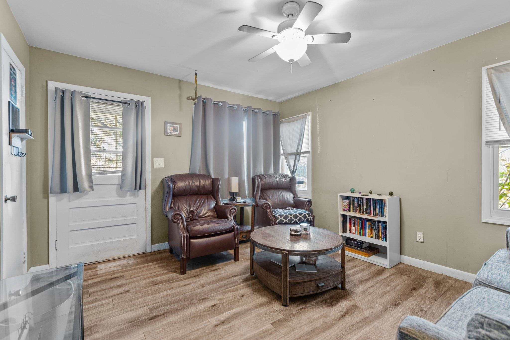 3605 Buzzard Road Wendell, NC 27591 - Photo 4 of 25 a living room with furniture and a window