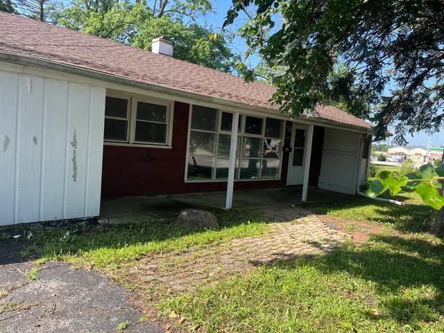 $2,400 | 4741 183rd Street, Country Club Hills, IL 60478