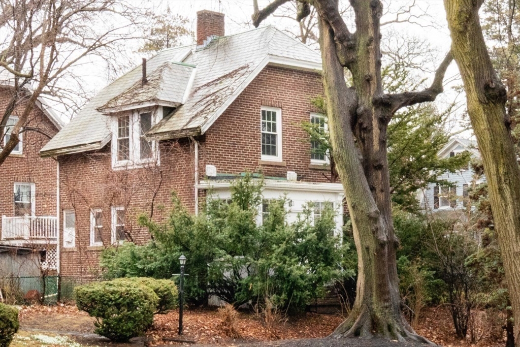 52 Southbourne Road Boston, MA 02130 - Photo 3 of 16 Gallery Image 3