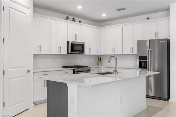 $3,750 | 1854 Amador Court, Naples, FL 34120