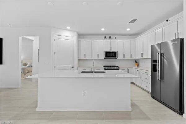 $3,750 | 1854 Amador Court, Naples, FL 34120